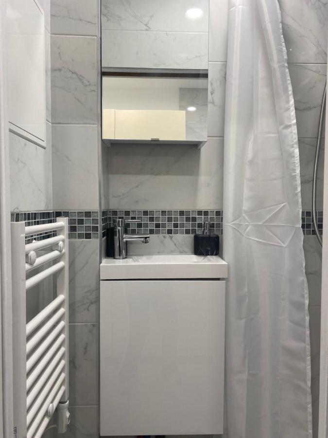 Agiahouse - Aubervilliers Apartment Bagian luar foto